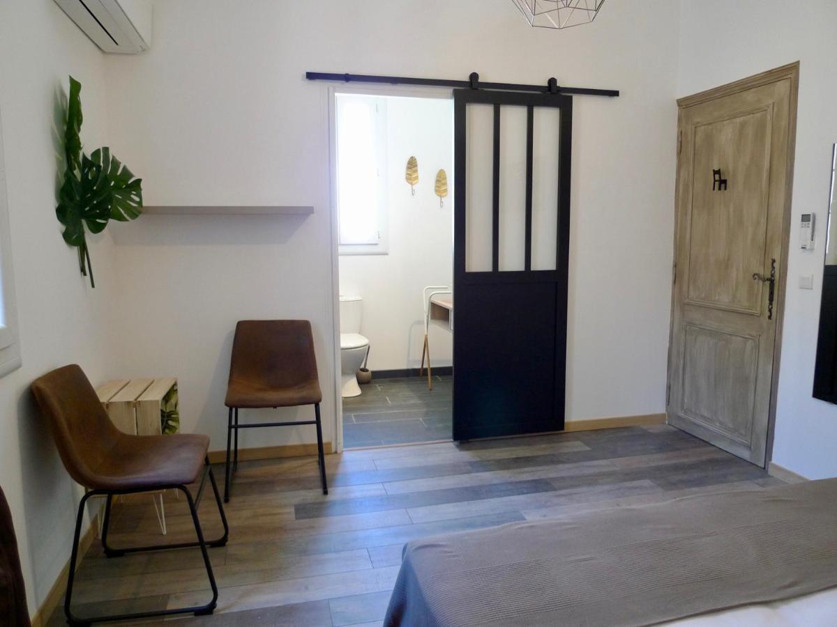 O 36 Rempart Sud B&B Aigues-Mortes Exterior photo