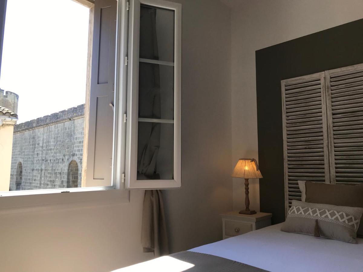O 36 Rempart Sud B&B Aigues-Mortes Exterior photo