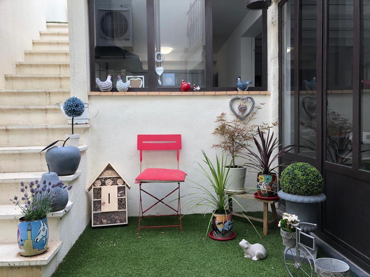 O 36 Rempart Sud B&B Aigues-Mortes Exterior photo