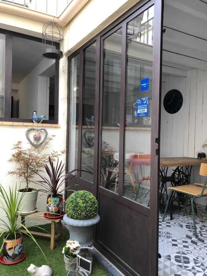 O 36 Rempart Sud B&B Aigues-Mortes Exterior photo